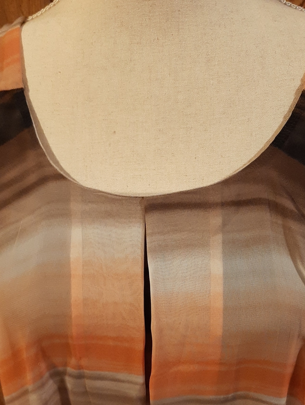 Roz & Ali White/Orange/Black/Grey Flowy Tank Top (S) - Picture 2 of 6